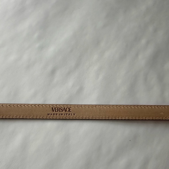 Versace Glossy Pink Leather Accessory - Picture 7 of 13